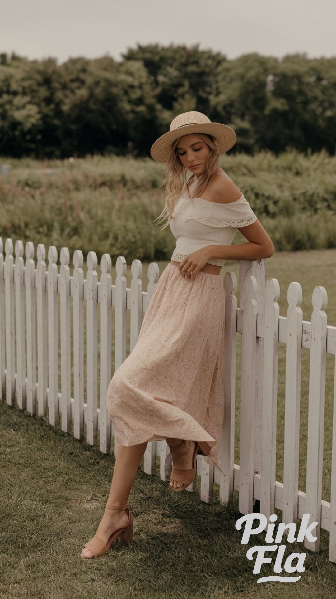 Summer Simplicity by the Lighthouse - Nantucket Outfits