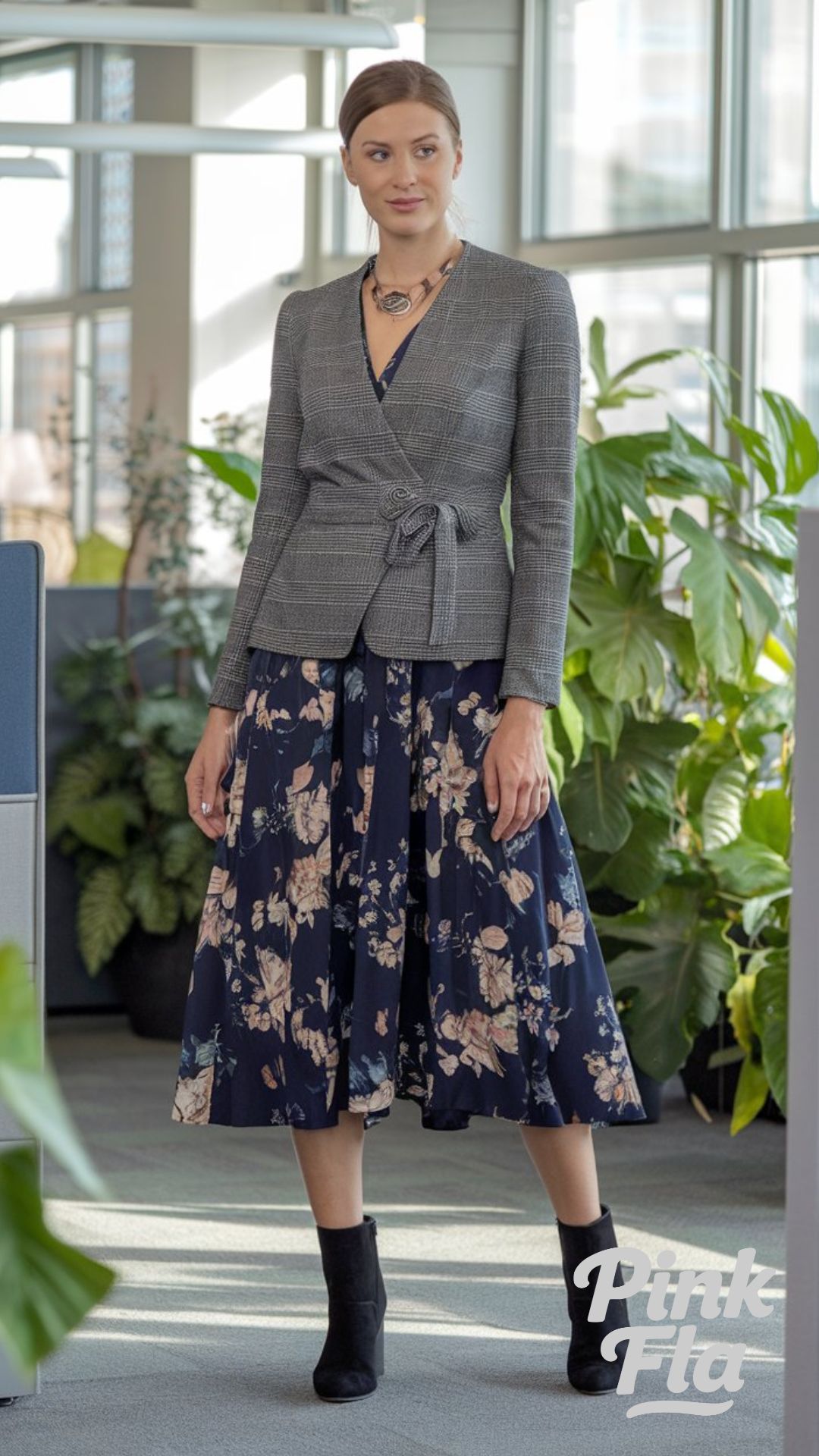 Bold Meets Bloom: Florals and Plaid in Harmony - Stylish and Cute Professional Outfit Ideas