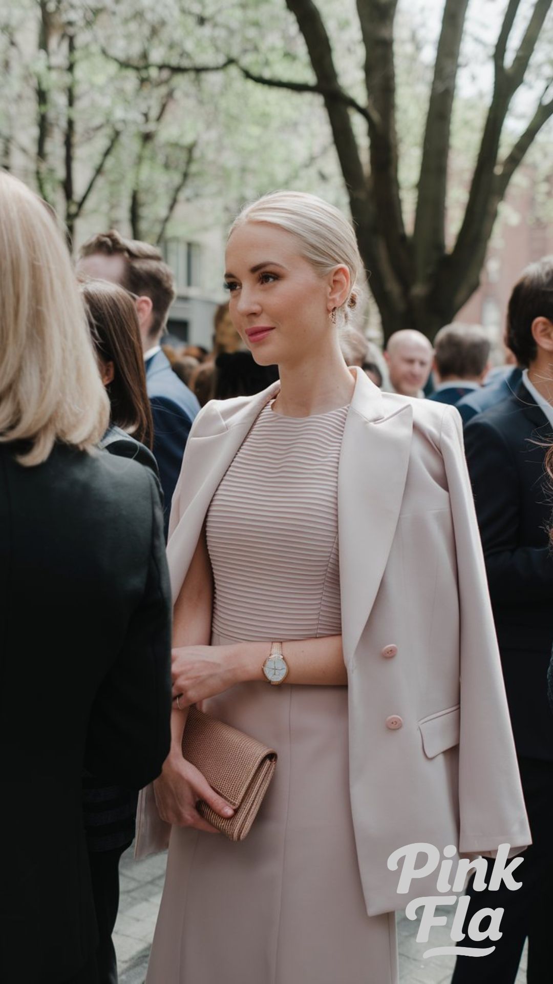 A Sophisticated Spring Power Look - Spring Outfits for Women Lawyers