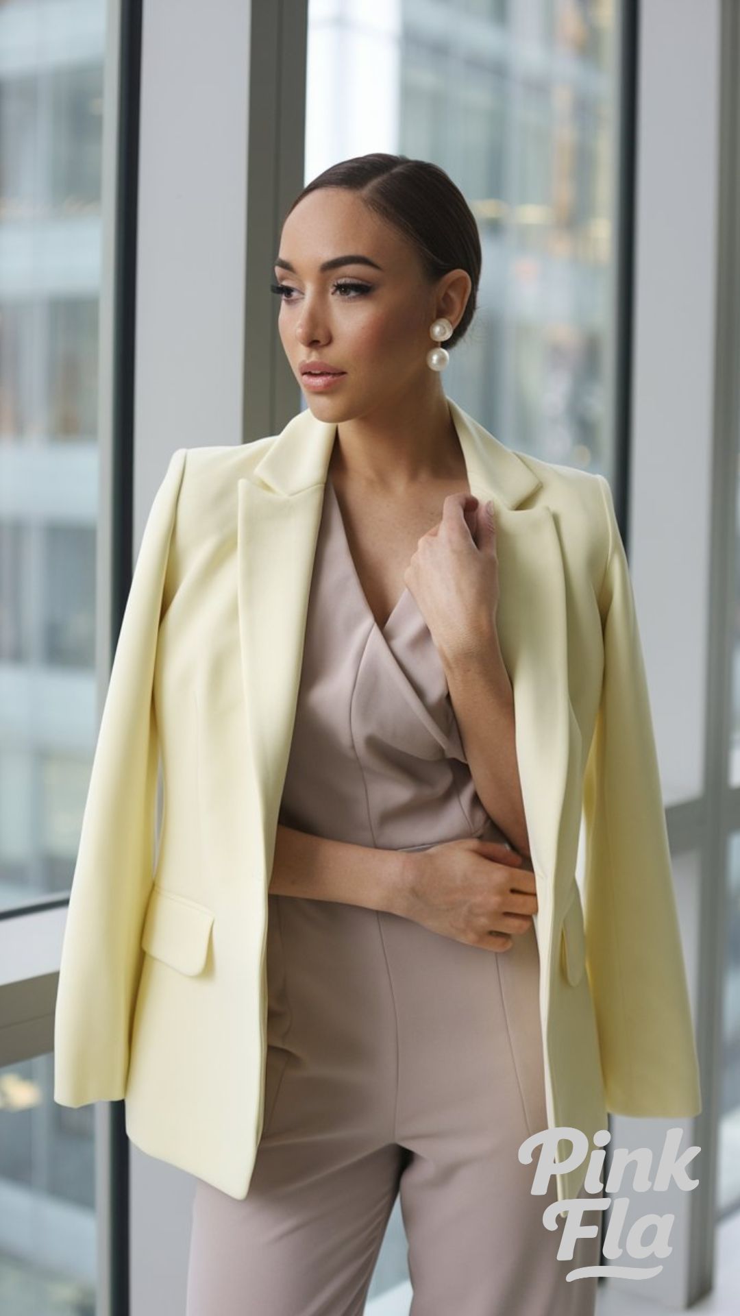 The Ultimate Spring Power Suit - Chic Spring Office Outfits Ideas