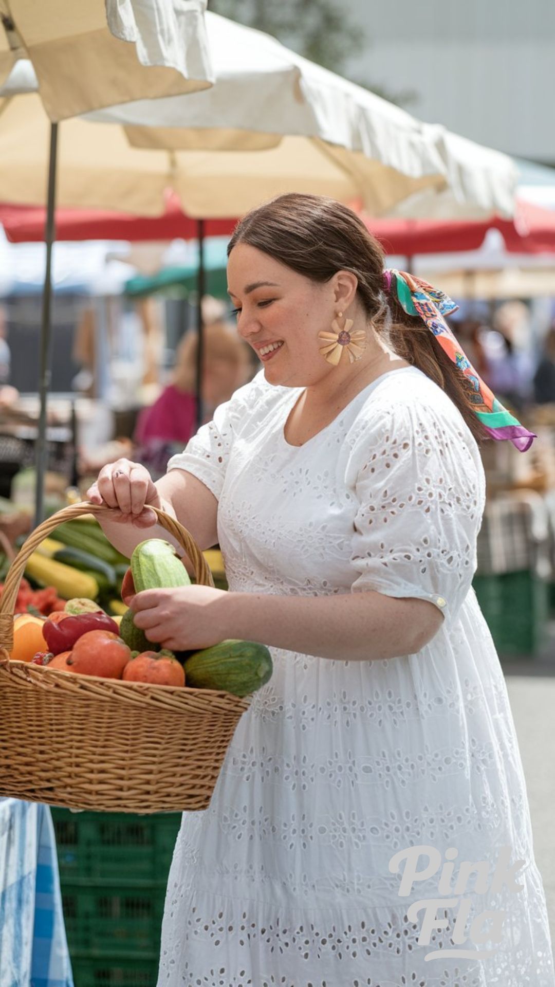 Fresh Whites at the Farmer’s Market - Plus Size Spring Outfit Ideas