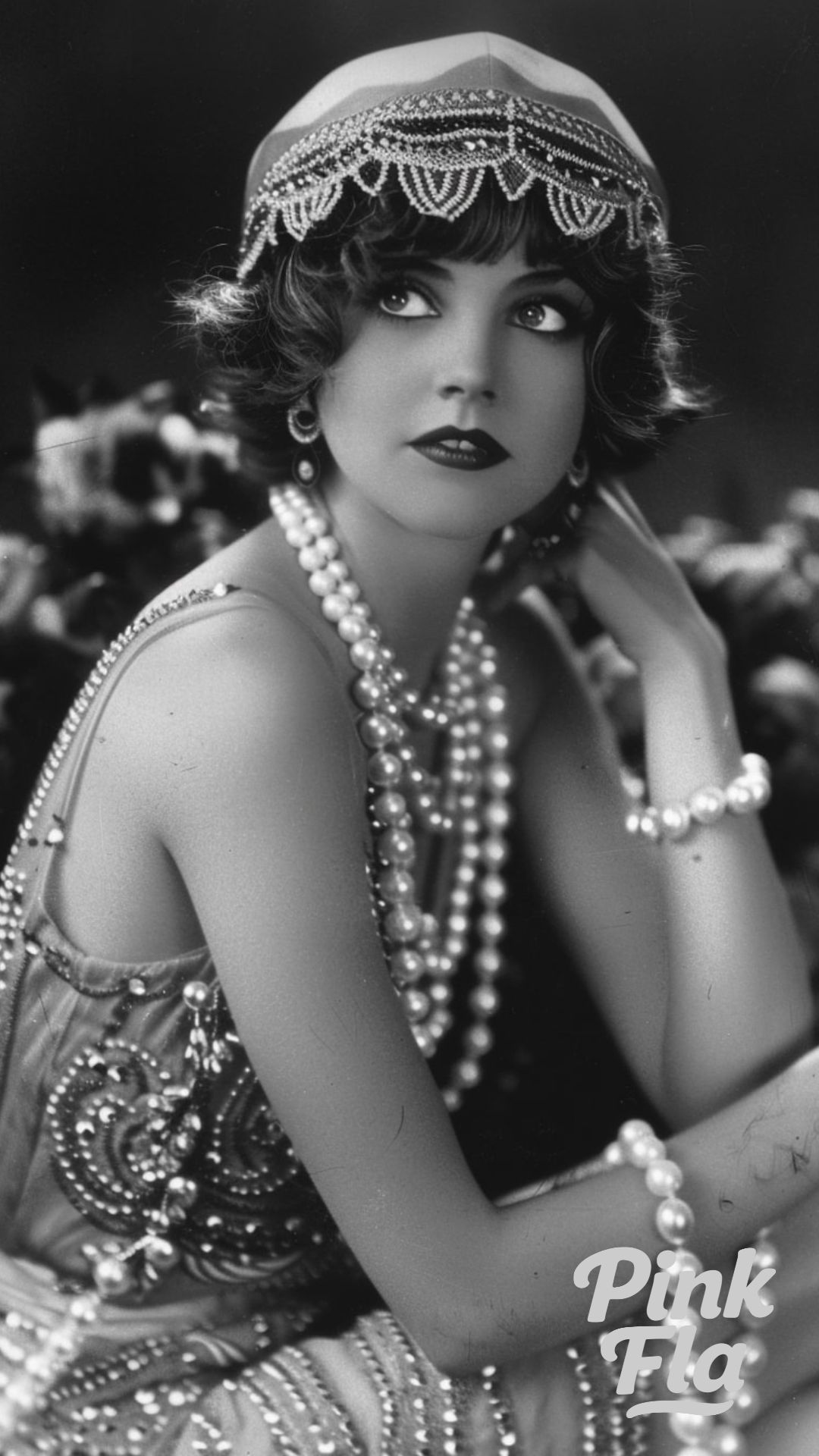 Elegant Flapper Retro Vintage Outfits