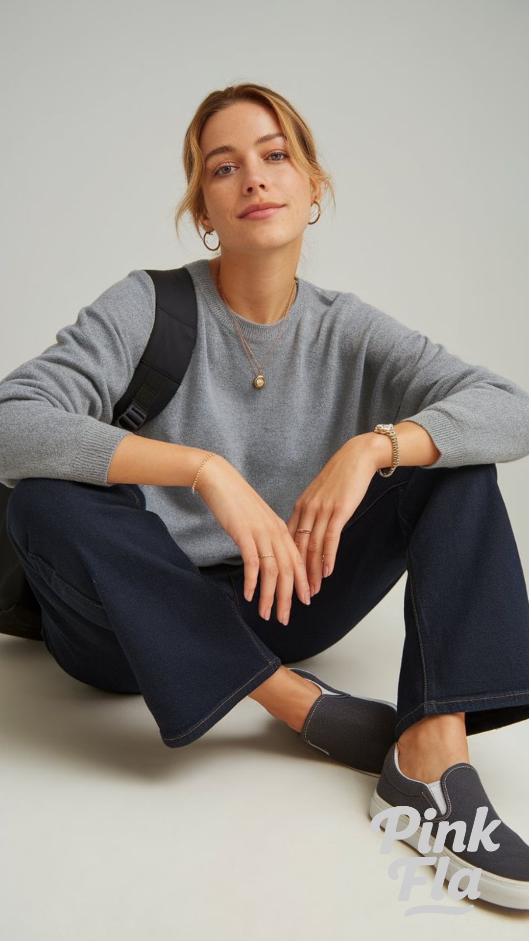 Casual Everyday Comfort - Bootcut Jeans Outfit