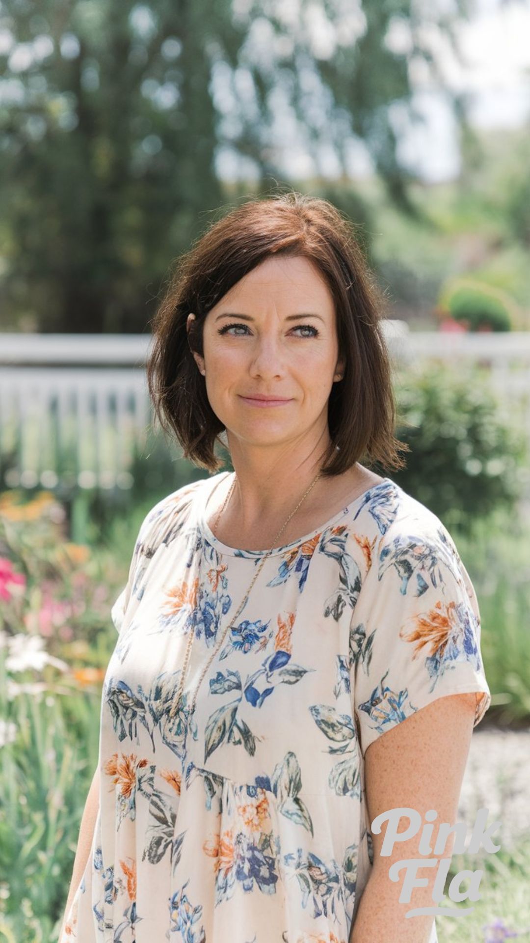 Soft Florals for a Stroll Through the Garden - Summer Outfits for Moms Over 30