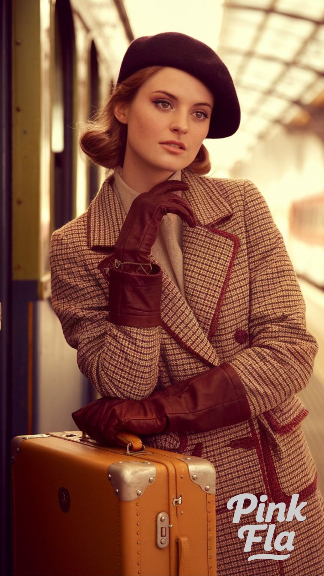 Vintage-Inspired Plaid Coat with Beret - Paris Winter Outfits